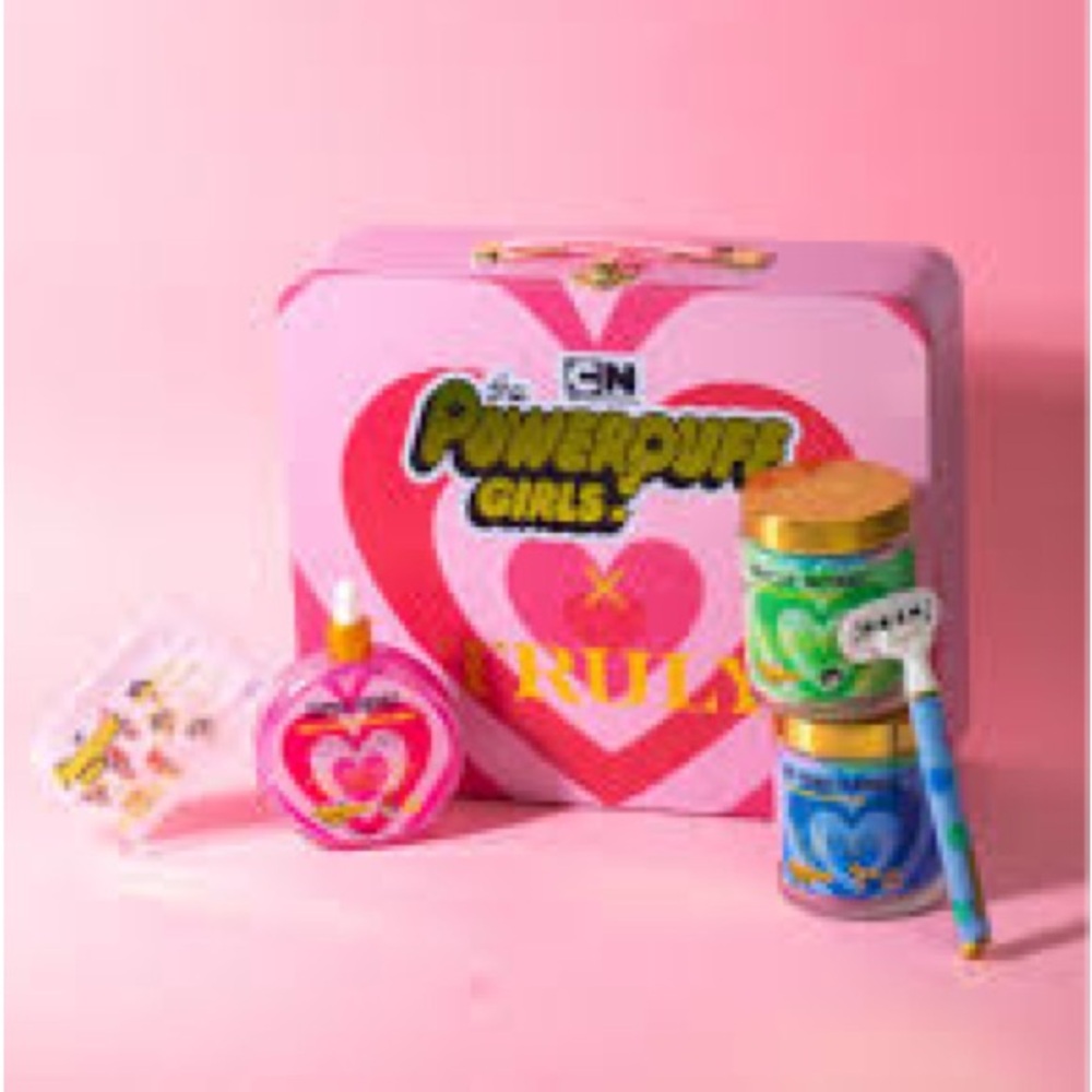 Powerpuff Girl X Truly Shave Kit - Picture 2 of 16